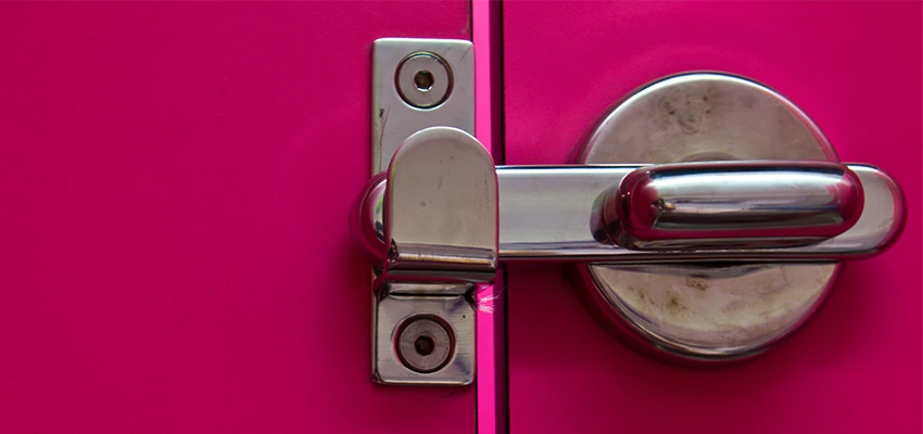 Childproof Gate Lock in San Leandro, California